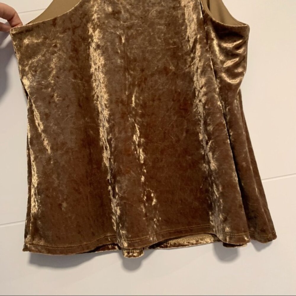 Eclipse | Velvet Tank Top - Picture 9 of 12